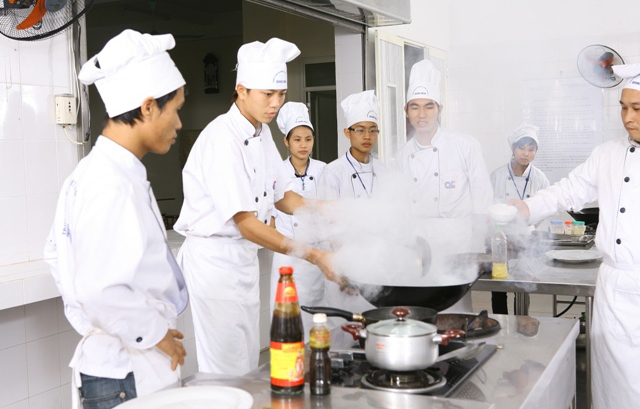 Dạy nghề nấu ăn trên toàn quốc